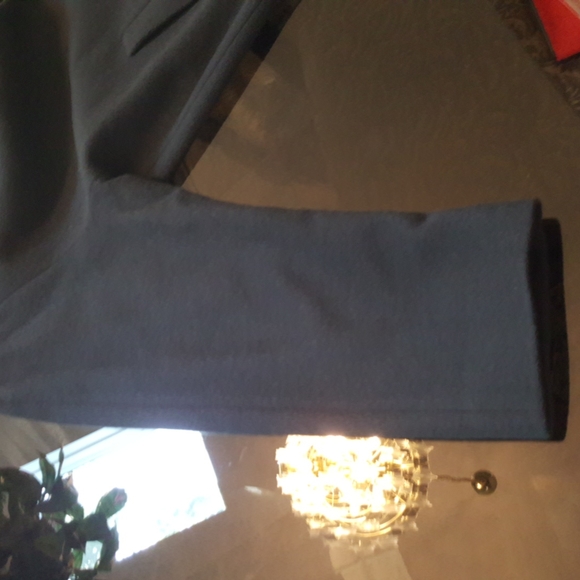 Jones NY ladies coat, 1XL, black 100% wool wool. Thigh length. - Picture 10 of 10